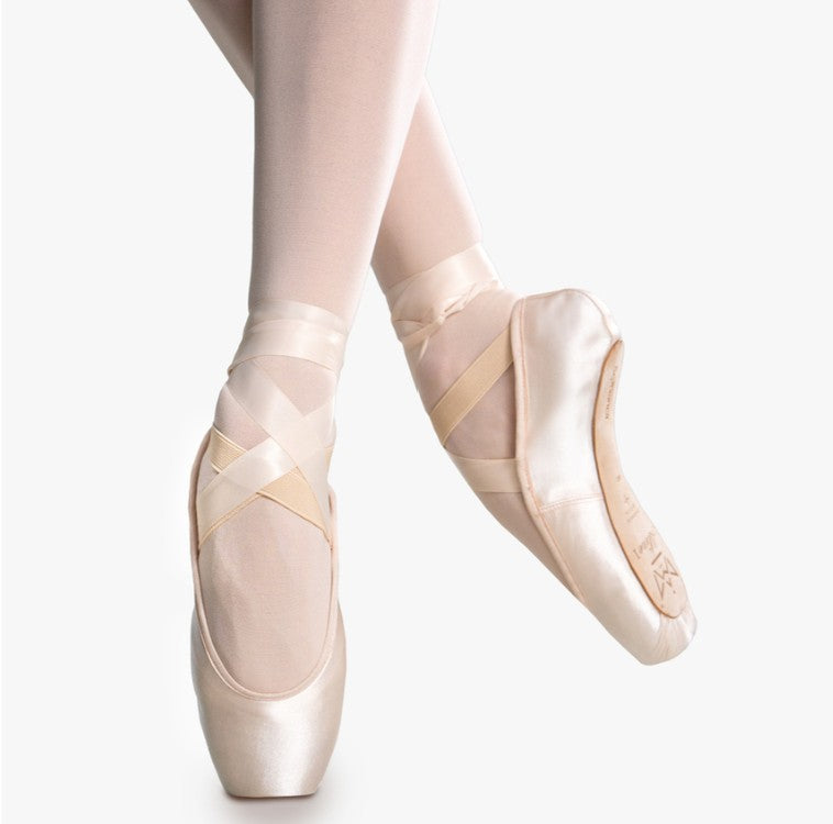 P88 Alina I Pointe Shoe
